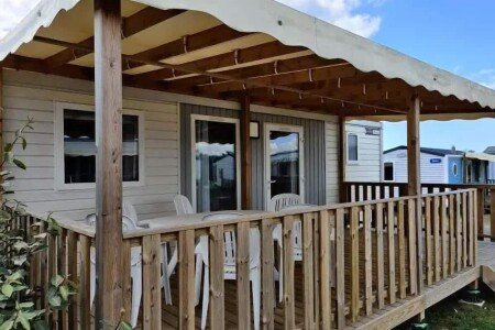 Mobil home bien-être, 2 chambres, avec piscine