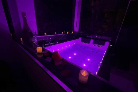 Appartement authentique, 1 chambre, avec jacuzzi