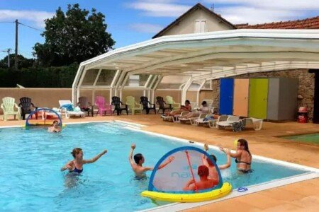 Camping / Mobil Home tout confort, 3 chambres, avec piscine
