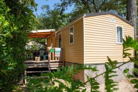 Mobil home de charme, 2 chambres, avec piscine