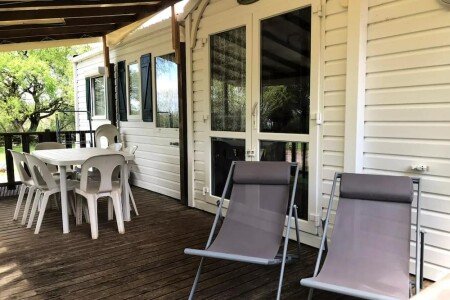 Mobil home authentique, 2 chambres, avec piscine