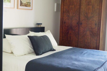 Bed and breakfast 1 bedroom, with pool