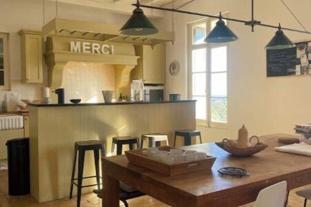 Castillo 4 habitaciones, con piscina