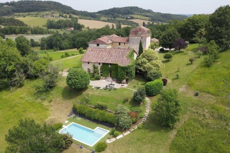 Château authentique, 4 chambres, avec piscine