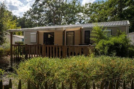 Camping / Mobil Home 3 chambres, avec piscine