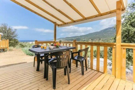 Mobil home authentique, 3 chambres, avec climatisation