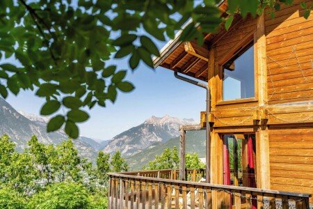 Chalet authentique, 4 chambres, avec cheminée