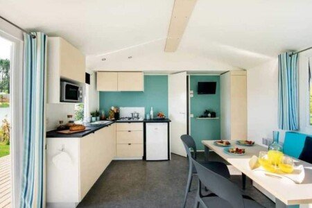 Mobil home 3 chambres, avec piscine