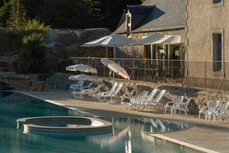 Camping / Mobil Home bien-être, 2 chambres, avec piscine