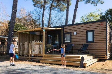 Mobil home design, 2 chambres, avec piscine