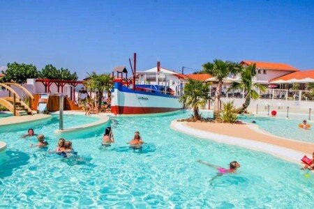 Mobil home 4 chambres, avec piscine