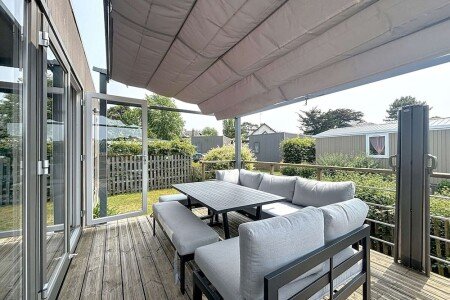 Mobil home tout confort, 3 chambres, avec piscine