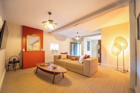 Château design, 2 chambres, avec jardin