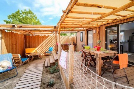 Mobil home authentique, 3 chambres, avec parking