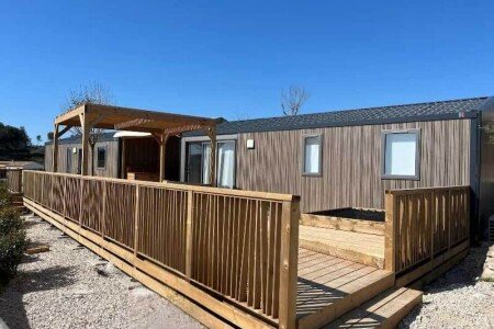 Mobil home 5 chambres, avec piscine