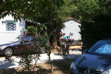 Mobil home tout confort, 2 chambres, avec piscine