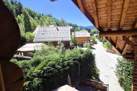 Chalet en rondin 5 chambres, avec jacuzzi