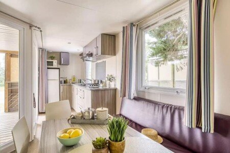 Camping / Mobil Home 4 chambres, avec climatisation