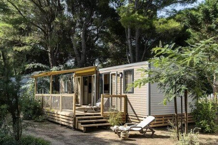 Camping / Mobil Home 3 chambres, avec climatisation