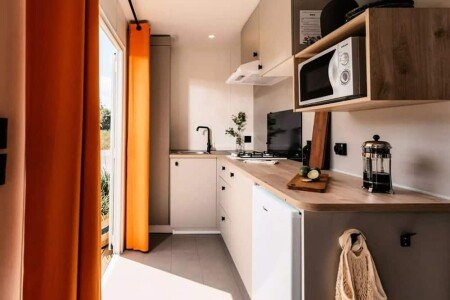 Mobil home de charme, 1 chambre, avec climatisation