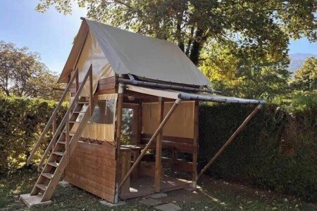 Chalet authentique, 1 chambre, avec piscine
