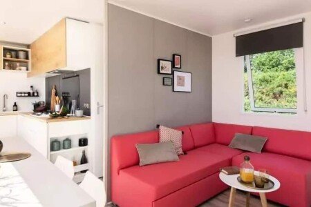 Camping / Mobil Home authentique, 2 chambres, avec piscine