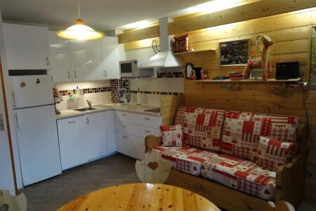 Maison tout confort, 2 chambres, avec piscine