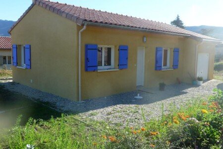 Maison traditionnelle, 2 chambres, avec jardin
