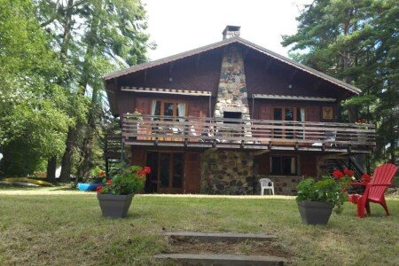 Chalet en bois 4 chambres, avec jardin