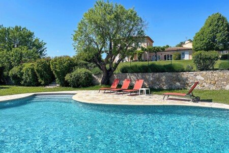 Bed and breakfast 4 bedrooms, with pool