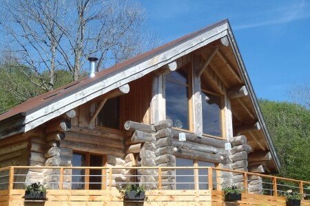 Chalet en rondin 4 chambres, avec jardin