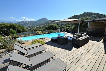 Villa 4 camere, con idromassaggio
