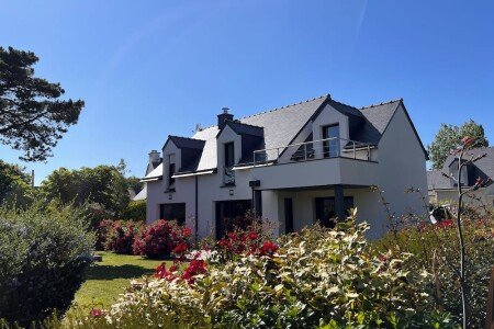 Maison traditionnelle traditionnelle, 4 chambres, avec jardin