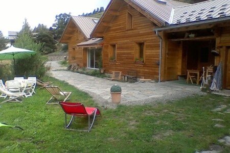 Chalet tout confort, 3 chambres, avec jardin