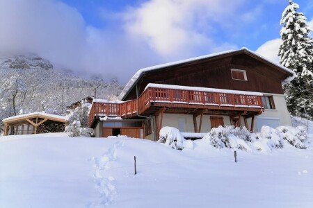 Chalet tout confort, 5 chambres, avec jardin