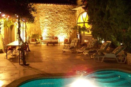 Maison en pierre 5 chambres, avec piscine