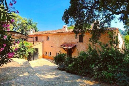Gîte tout confort, 4 chambres, avec jacuzzi