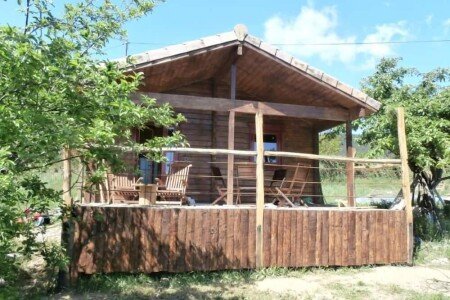 Chalet tout confort, 2 chambres, avec jardin