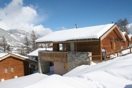 Chalet 2 chambres, avec piscine