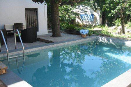 Maison traditionnelle, 3 chambres, avec piscine