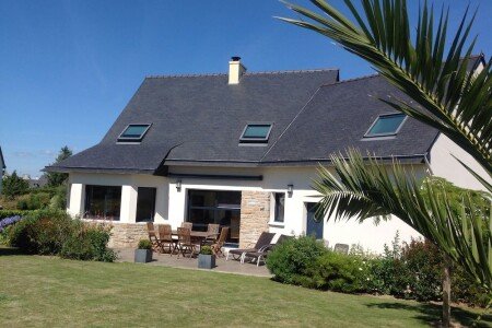 Maison tout confort, 4 chambres, avec piscine