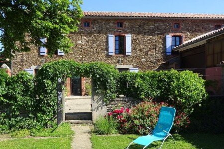 Maison tout confort, 4 chambres, avec jardin
