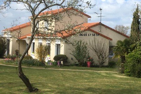 Bed and breakfast 2 chambres, avec piscine