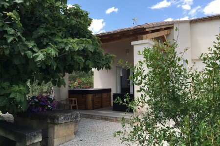 Maison authentique, 2 chambres, avec jacuzzi