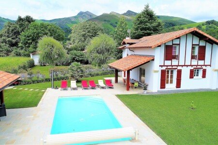 Maison 5 chambres, avec piscine