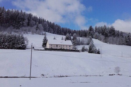 Duplex chic, 8 chambres, avec jardin