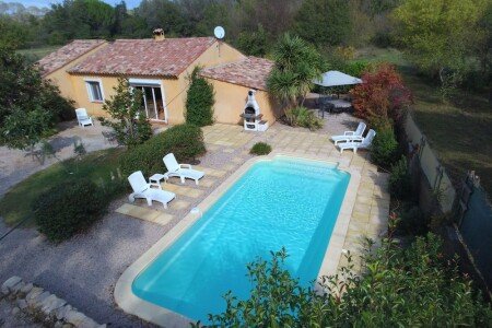 Villa tout confort, 5 chambres, avec piscine