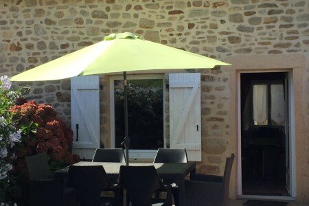 Maison en pierre authentique, 2 chambres, avec jardin