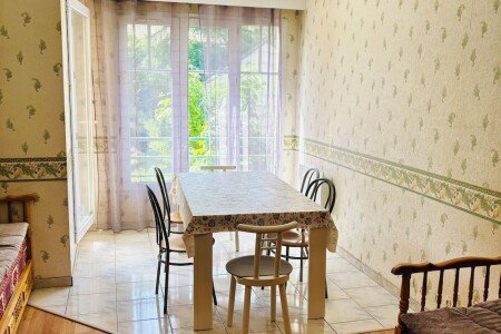 Appartement tout confort, 3 chambres, avec salle de sport