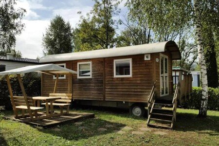 Chalet design, 2 chambres, avec piscine